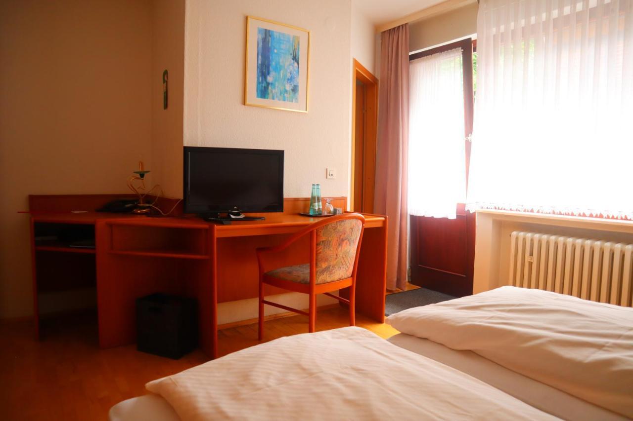 Pension Zur Harburg Hotel Uslar Exterior photo